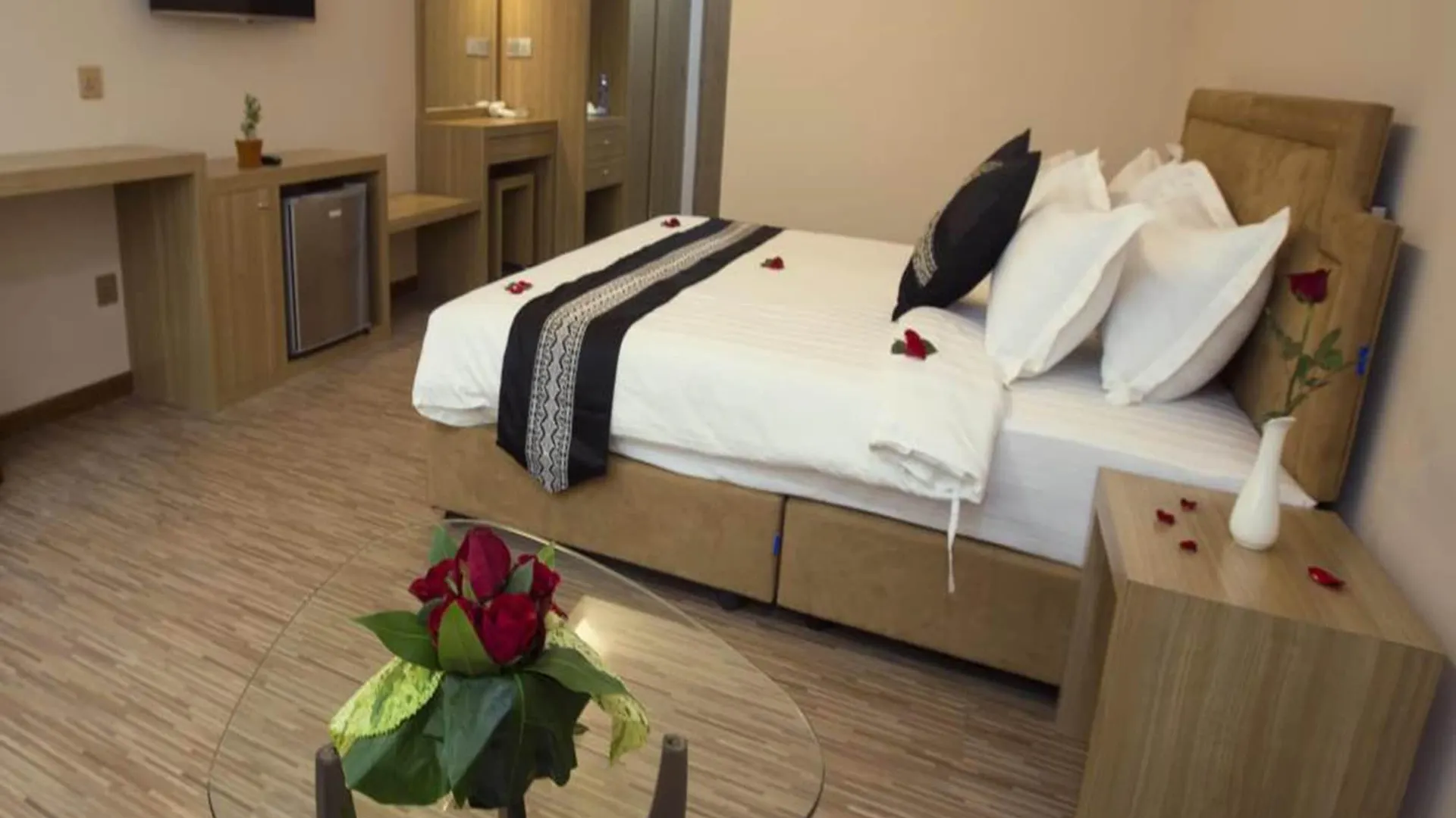 Elegant Hotel Pyi Thar Yar Yangon Myanmar