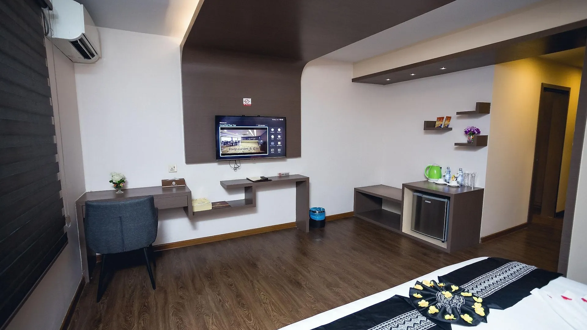 Elegant Hotel Pyi Thar Yar Yangon