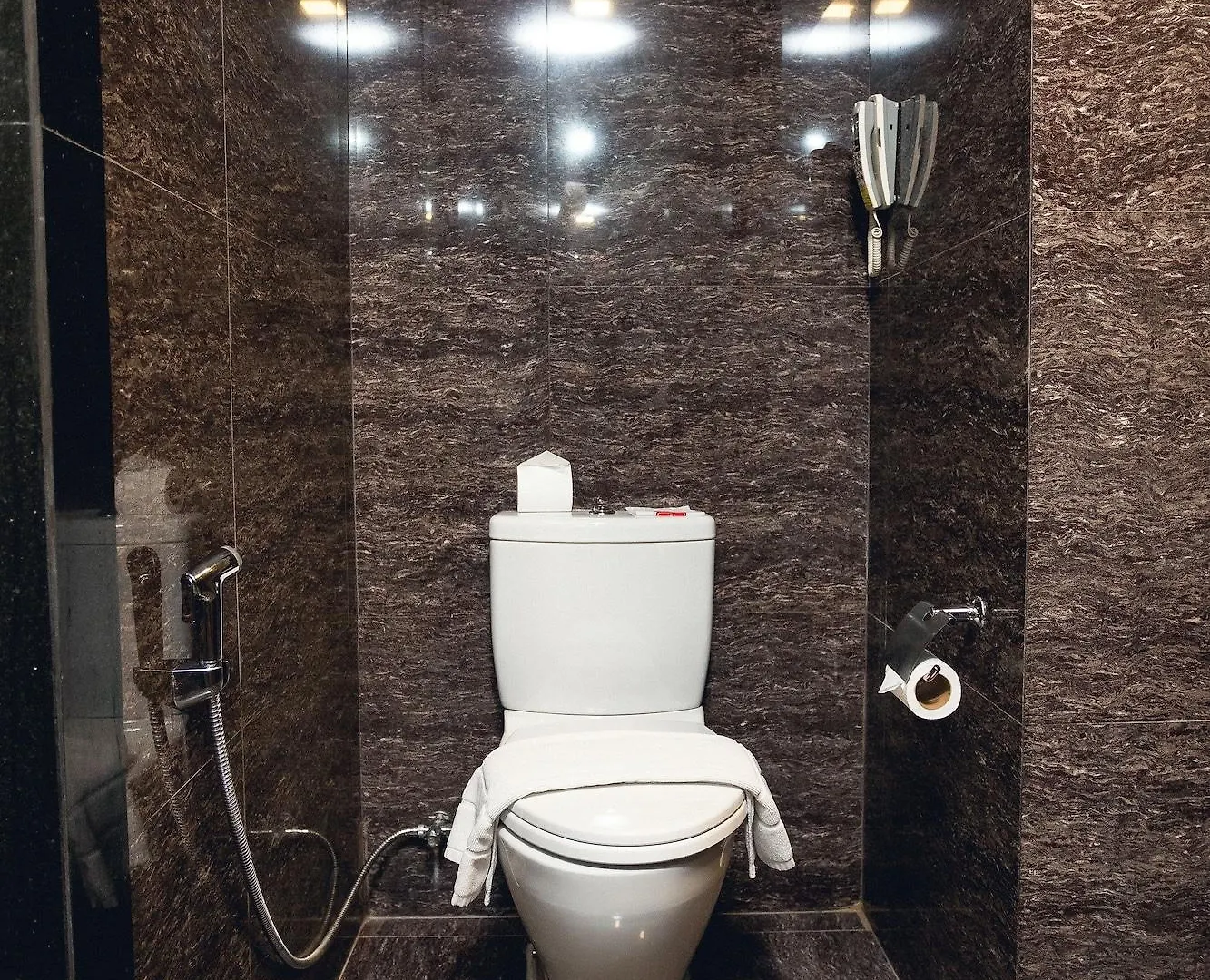 Elegant Hotel Pyi Thar Yar Yangon