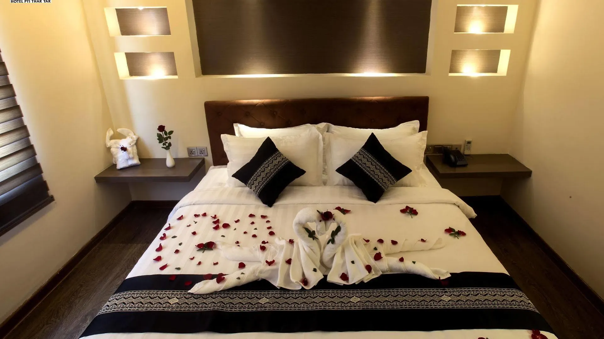 Elegant Hotel Pyi Thar Yar Yangon