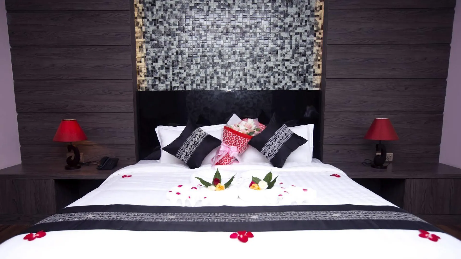 Elegant Hotel Pyi Thar Yar Yangon 3*,  Myanmar